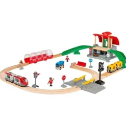 Brio Wooden Toys | Trains & Train Sets>World Central Station Set 37 Piece