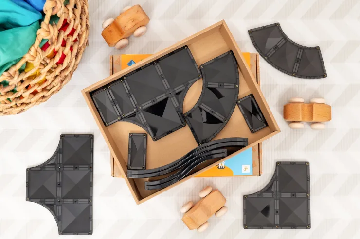 Connetix Building Sets | Magnetic Tiles>Roads, Ramps & Intersections Pack 16pc