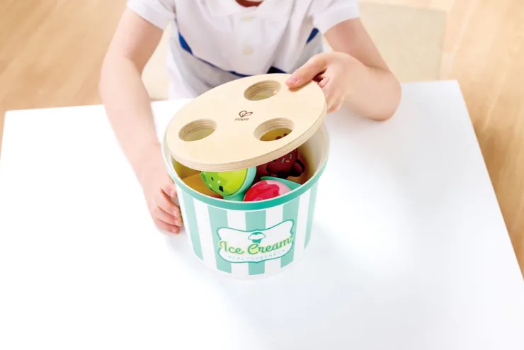 HAPE Pretend Play | Kitchen & Food>Scoop & Serve Ice Cream Set