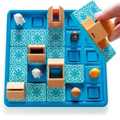 Smart Games Educational Games | Educational Games>Cats & Boxes Game
